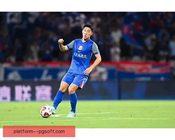 上海申花年轻后卫朱辰杰世界杯预选赛首发表现稳健展现潜力